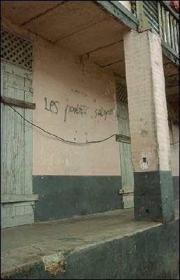 [Bagne de Saint-Laurent]