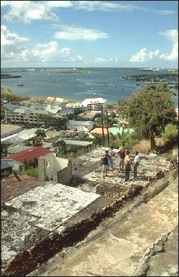 [Haïtiens délogés]