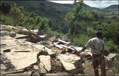 [Haïtiens délogés]