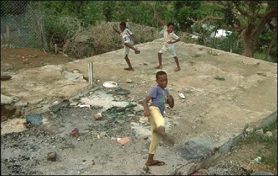 [Haïtiens délogés]